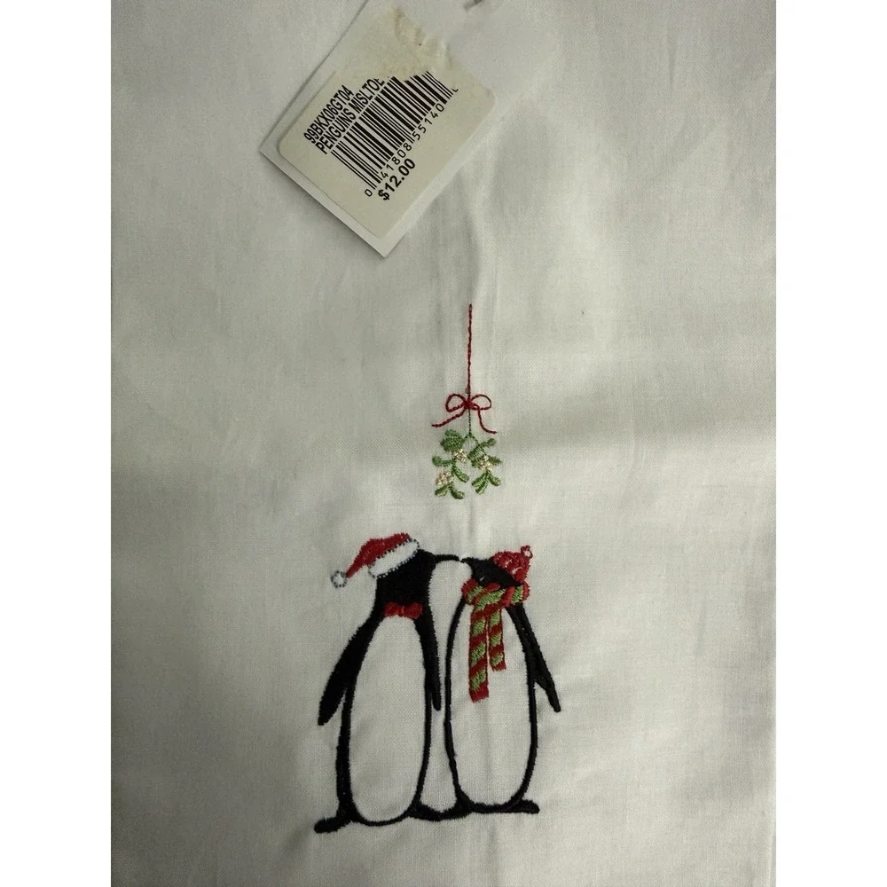PHI Christmas‎ Traditions 2 NWT Tea Hand Towels Penguins Mistletoe Cotton